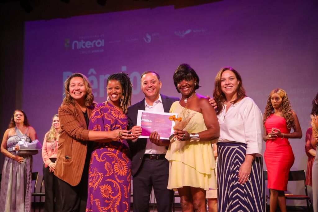 Niterói homenageia 68 servidoras municipais no Mês da Mulher e celebra protagonismo feminino na gestão pública