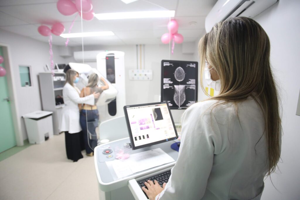 Niterói abre UBS e módulos de saúde neste sábado (14) para exames e prevenção do câncer feminino