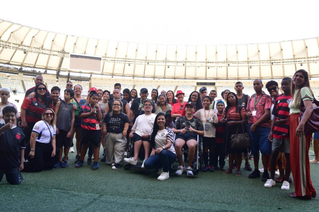 Maricá leva 60 pessoas com deficiência ao Maracanã em ação de inclusão social