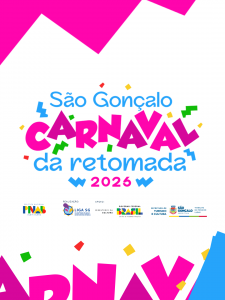 Vista aérea de escola de samba desfilando na rua com público nas calçadas e iluminação noturna.