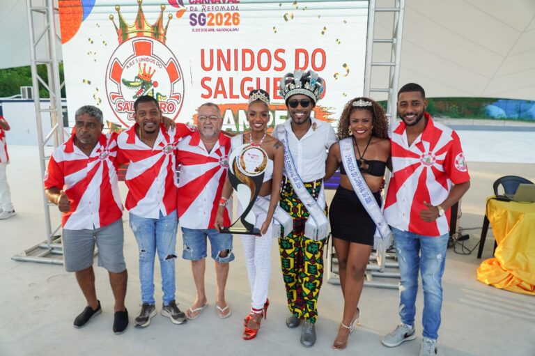 Escola de samba Unidos do Salgueiro de São Gonçalo celebra vitória no Carnaval da Retomada 2026