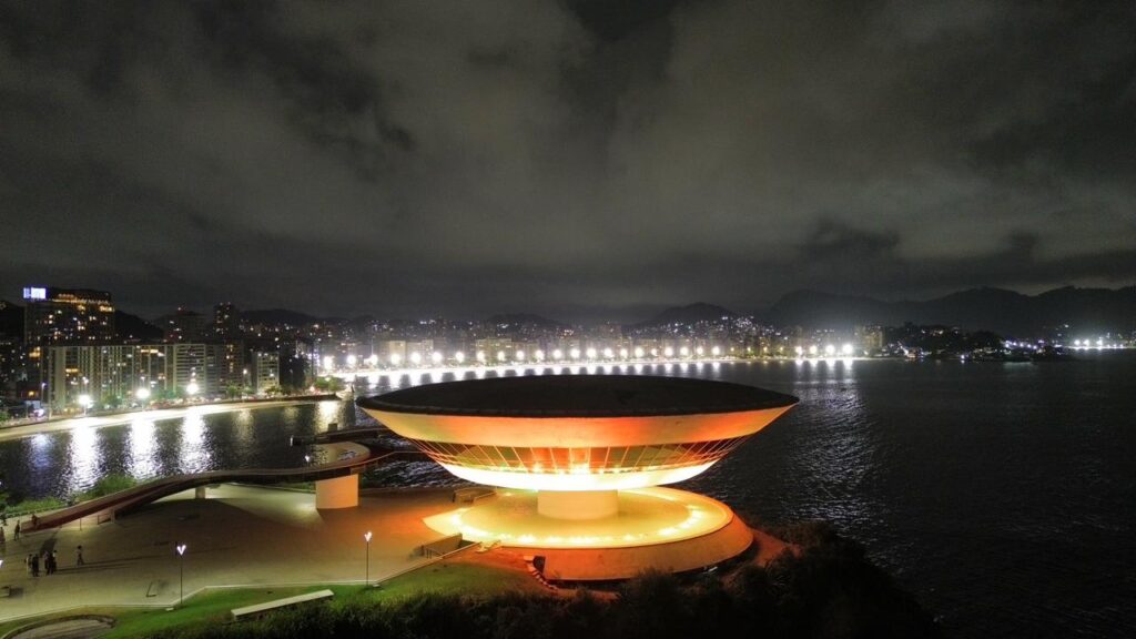 Maio Amarelo Niterói: Ações de conscientização para segurança no trânsito e redução de acidentes na cidade.