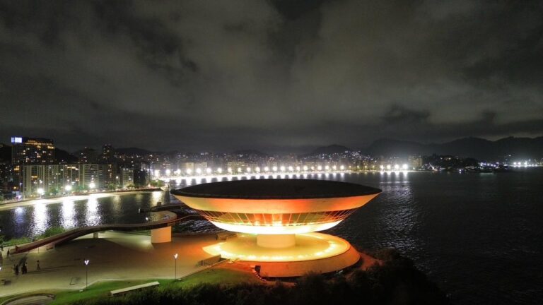 Maio Amarelo Niterói: Ações de conscientização para segurança no trânsito e redução de acidentes na cidade.