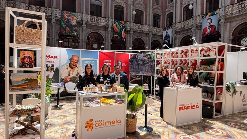 Marlos Costa, diretor-presidente da Amar, palestrando em evento internacional em Portugal sobre Maricá.