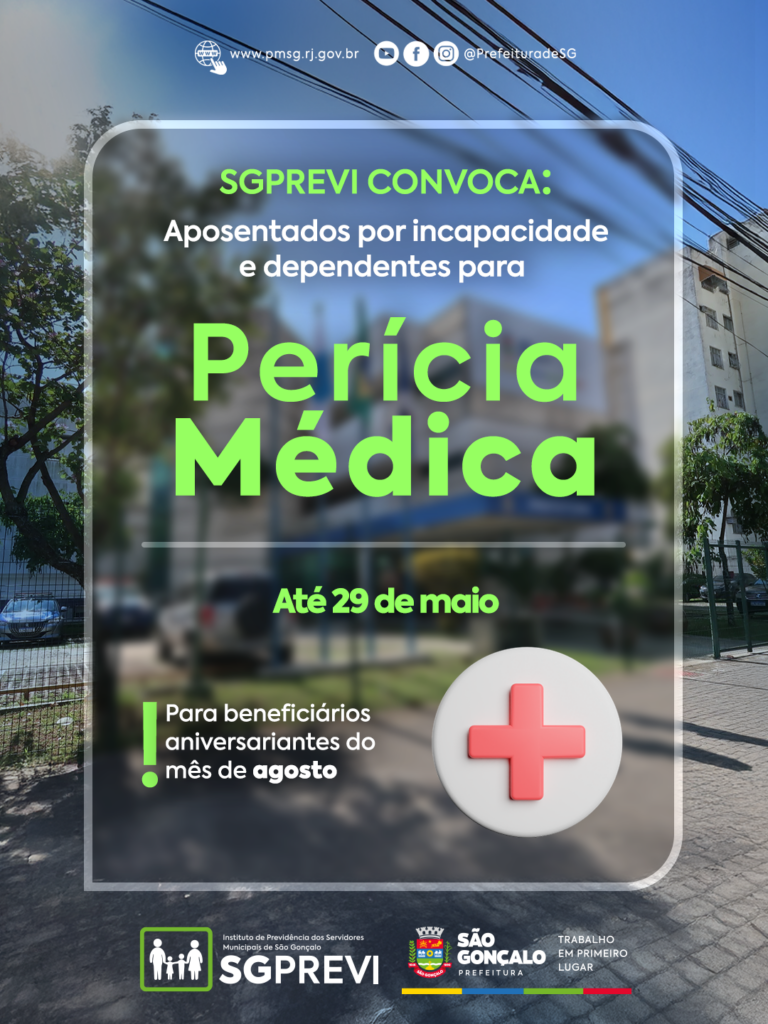Médico examinando documentos em uma mesa de escritório, representando uma perícia médica previdenciária em São Gonçalo.