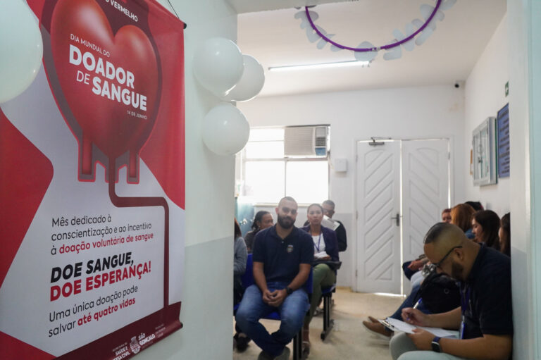 Servidores da Funasg em São Gonçalo doam sangue no Hemonúcleo, em ato de solidariedade para reabastecer estoques.