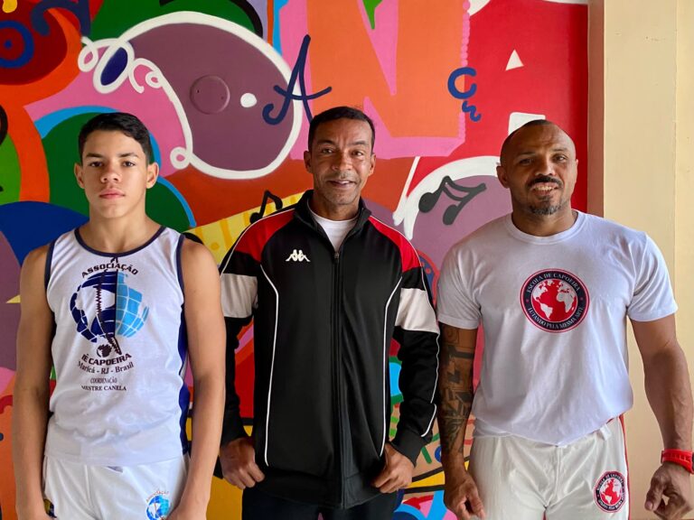 Atletas Denis Cardoso (Mestre Toupeira) e Erik Saldanha (Titã) de Maricá, convocados para a seleção brasileira de capoeira.