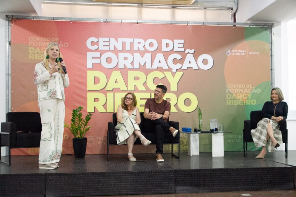 Profissionais da Educação Infantil de Niterói participam de formação sobre abordagem Reggio Emilia