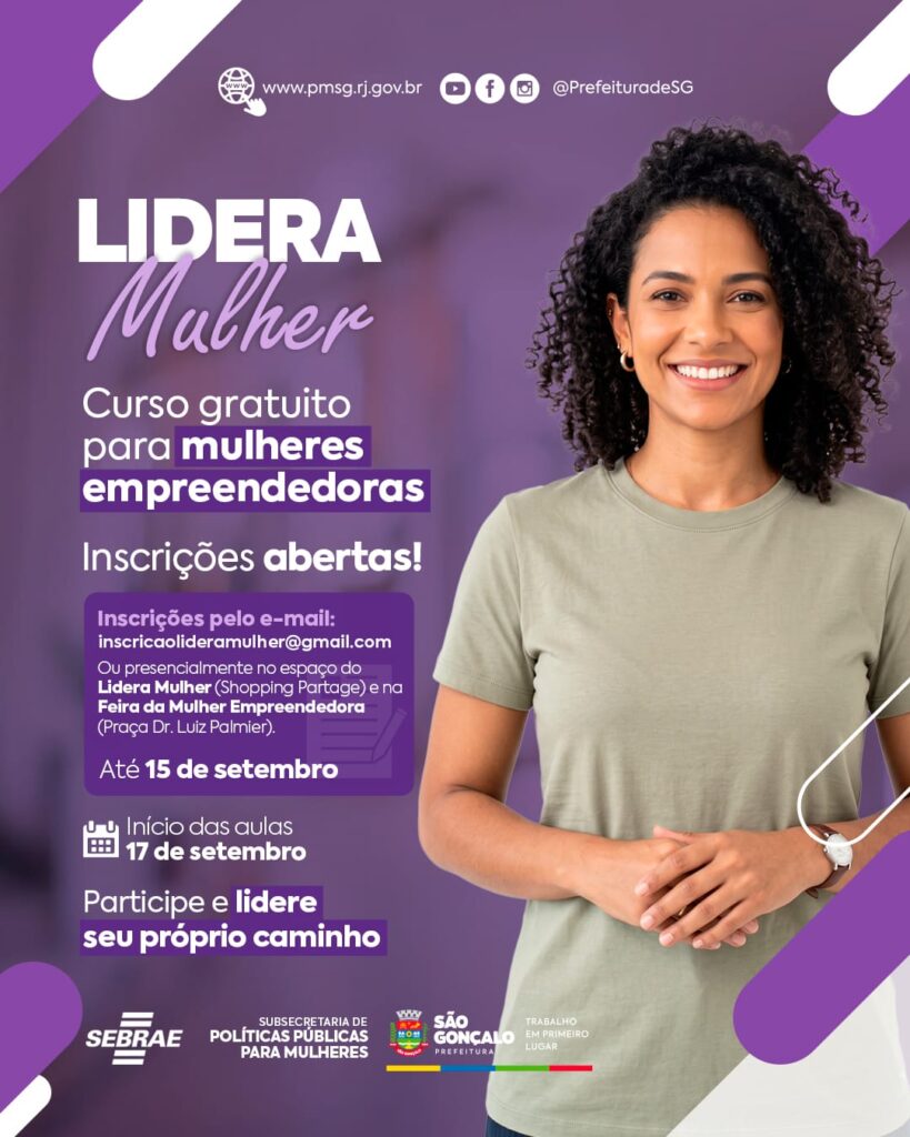 Mulheres em sala de aula participando de capacitação profissional em empreendedorismo.