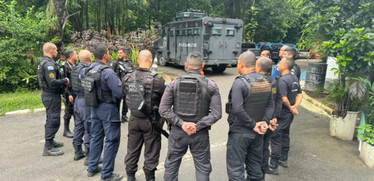 Polícia Militar e Prefeitura de Niterói atuam juntas na Vila Ipiranga para desobstruir vias e combater o crime