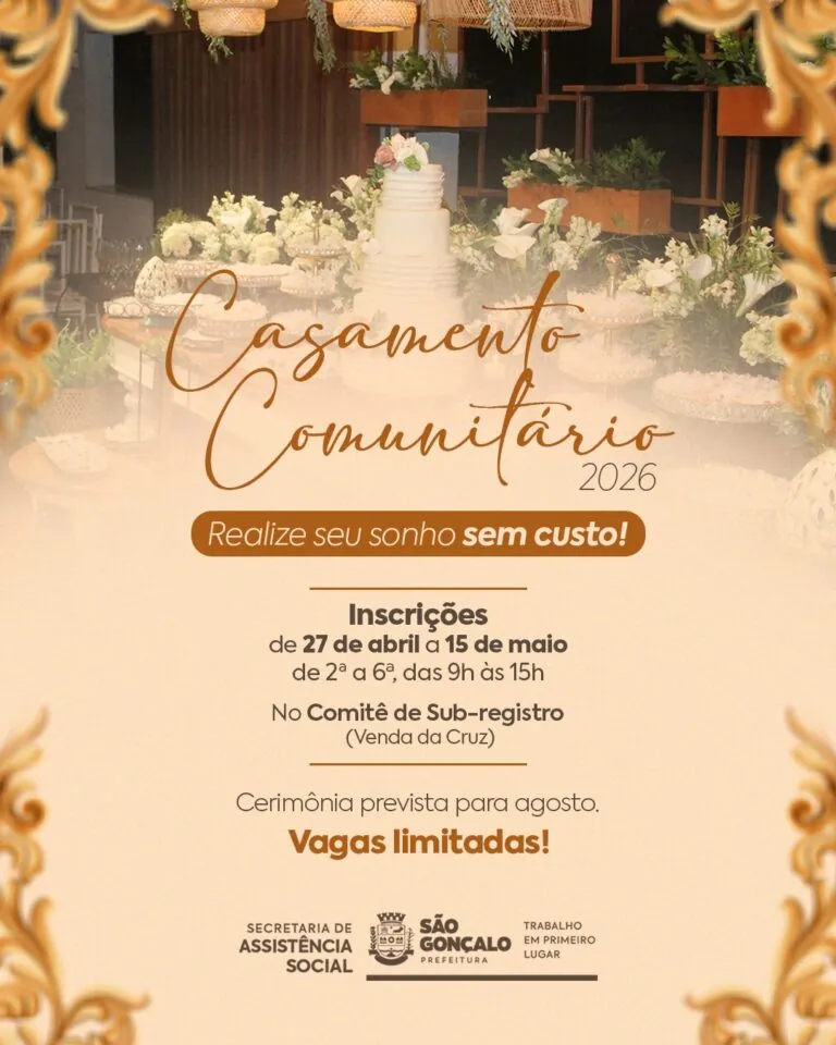 Casal de mãos dadas em celebração de casamento comunitário, representando a união e a alegria do evento em São Gonçalo.