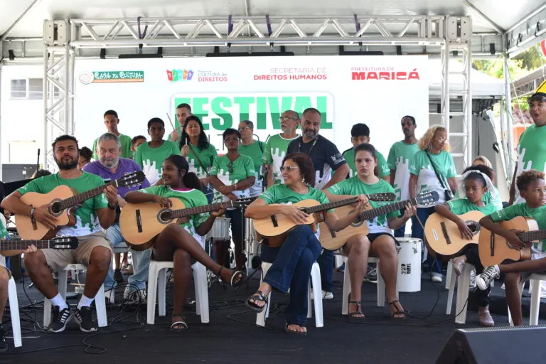Festival Cultura de Direitos em Maricá com apresentações artísticas e culturais no CEU da Mumbuca.