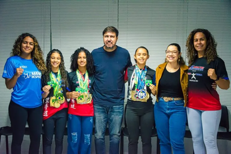 Atleta de Maricá em competição, beneficiado pelo programa Auxílio Atleta da prefeitura.
